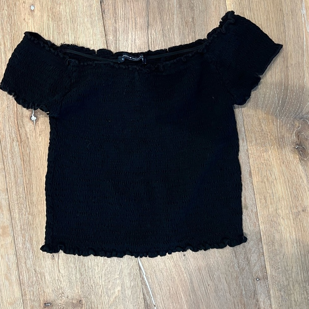Brandy Melville black Shoulder Ruched Crop Top